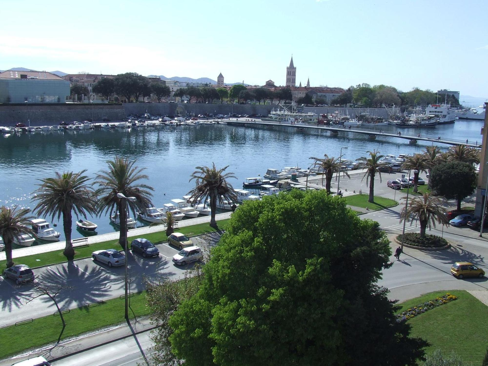 Luxury Town Center Apartments Zadar Exterior foto